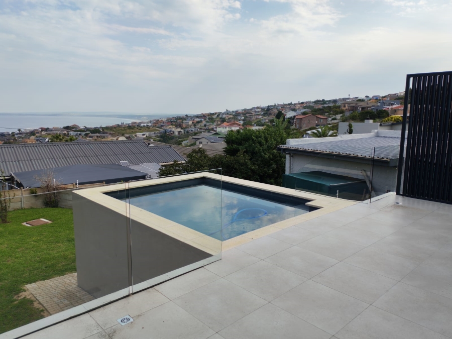 4 Bedroom Property for Sale in Dana Bay Western Cape